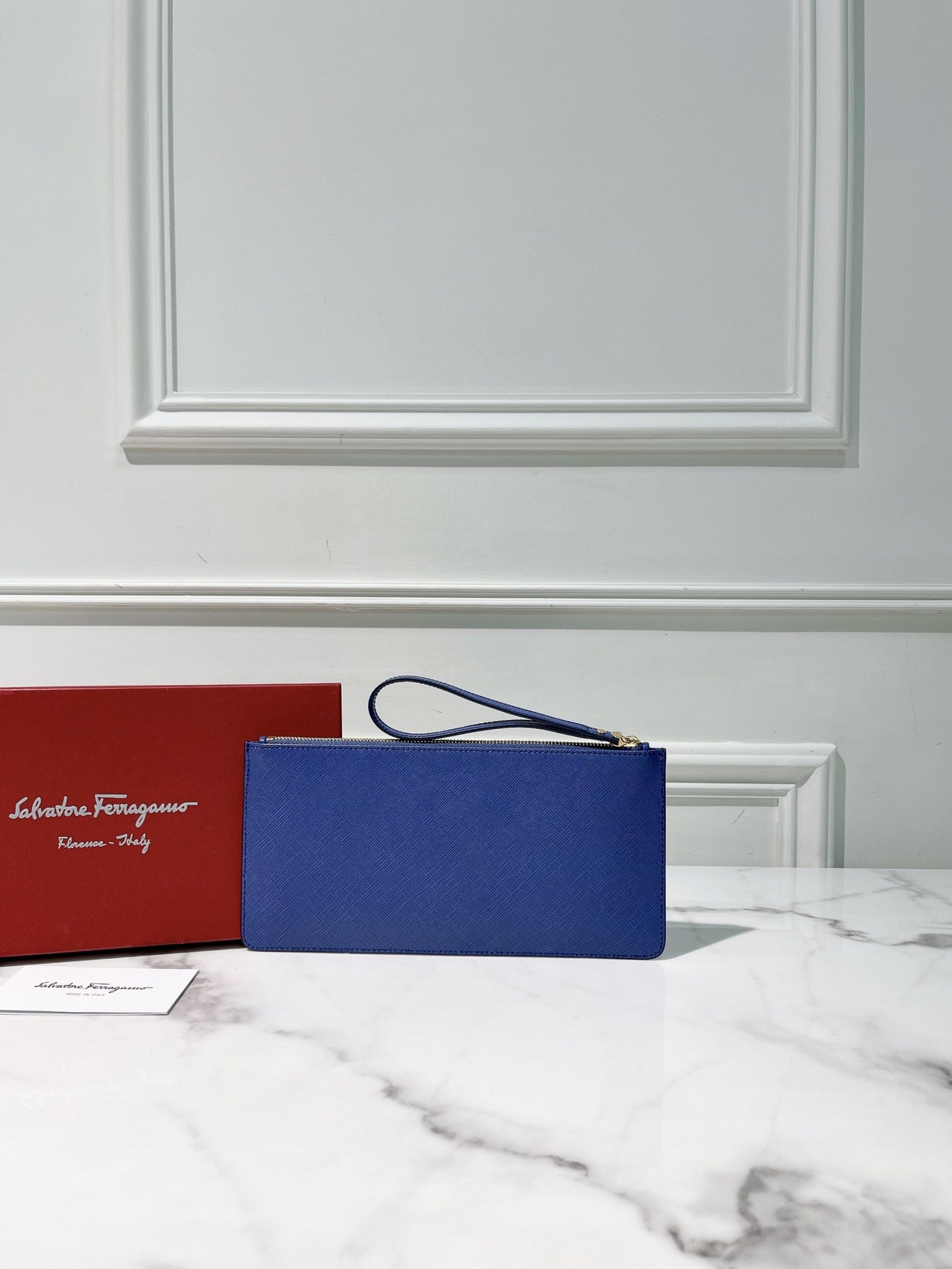 FERRAGAMO HAND POUCH