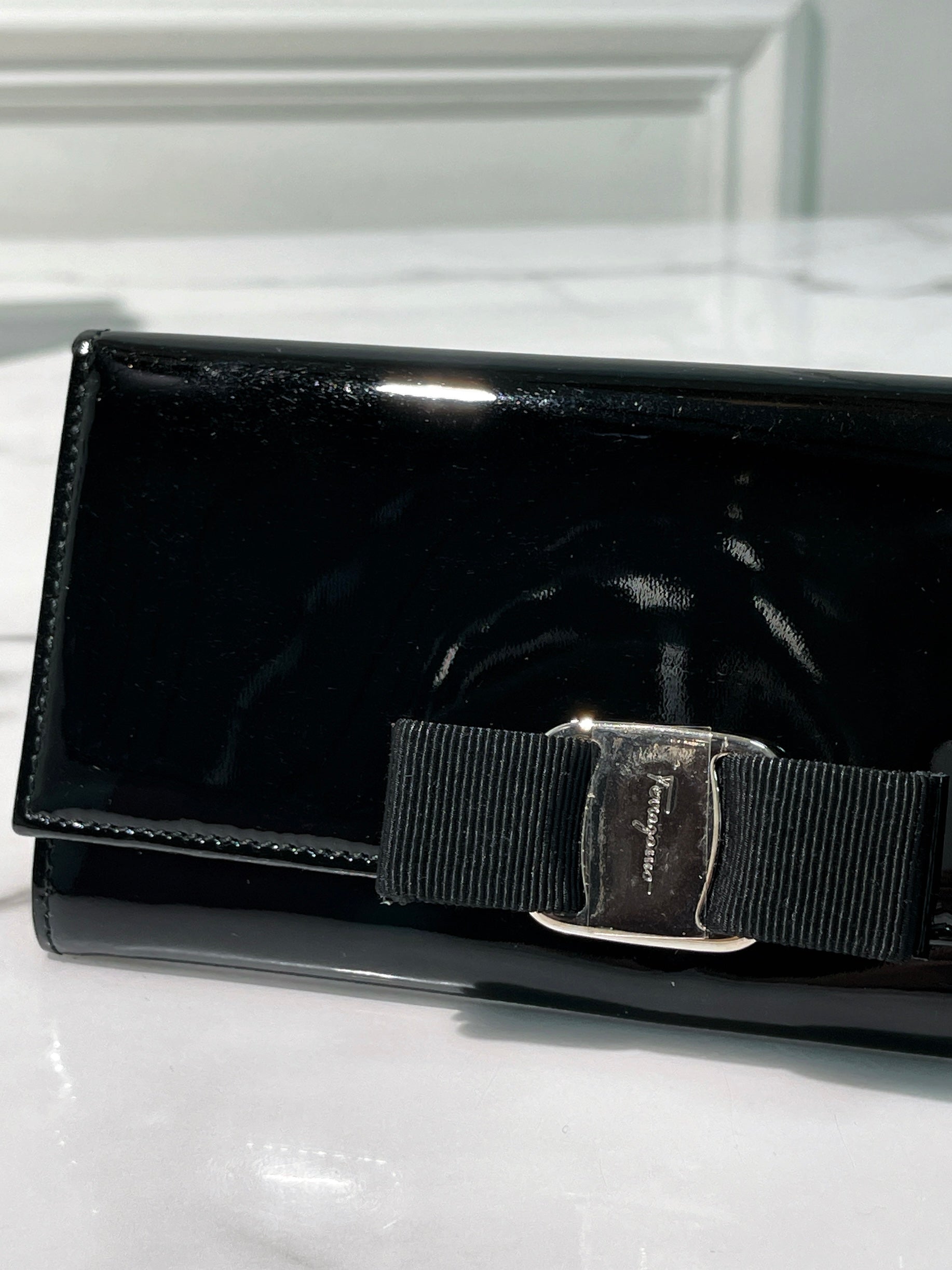 FERRAGAMO WALLET, Black/Silver