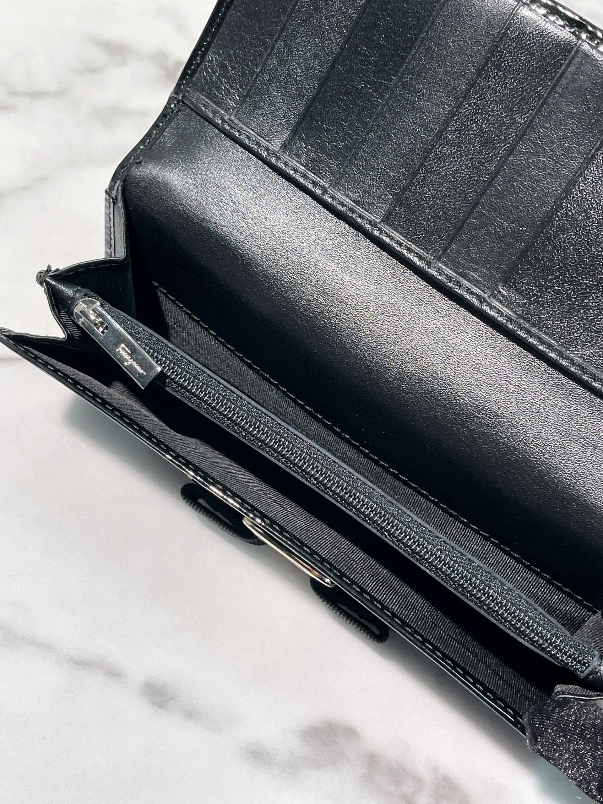 FERRAGAMO WALLET, Black/Silver