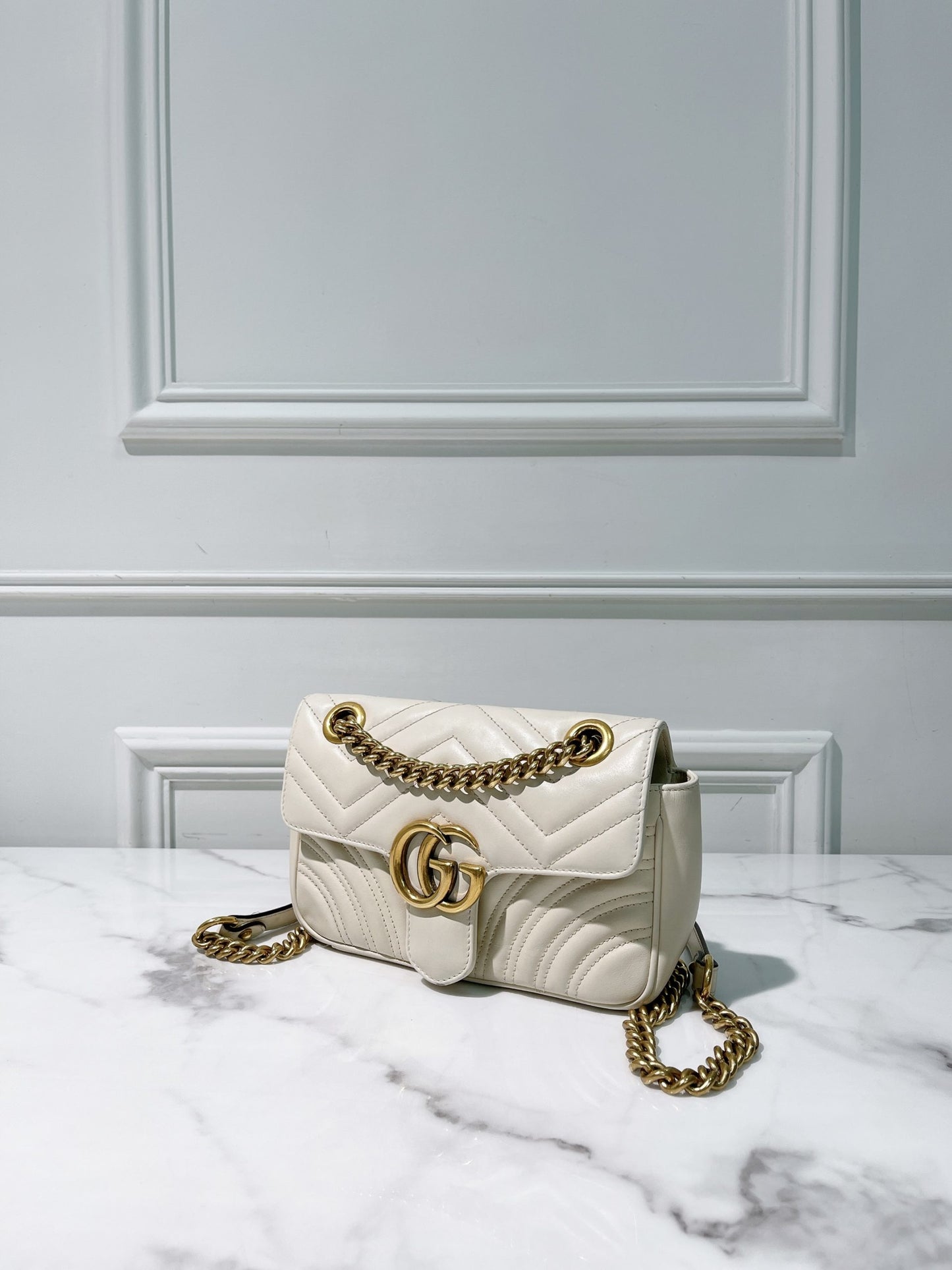 GUCCI SMALL MARMONT, White/Gold