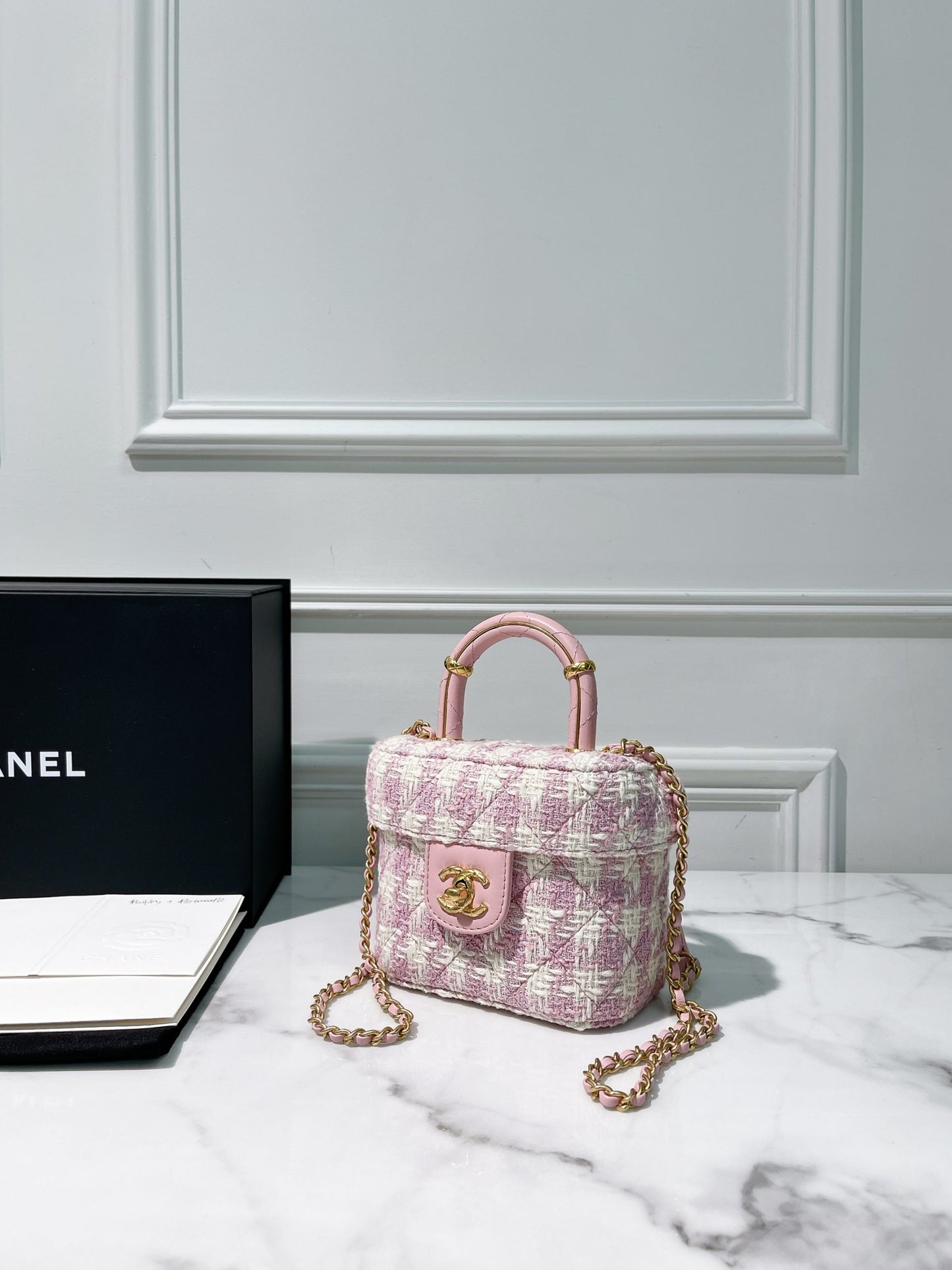 CHANEL 23S TOP HANDLE CASE, Pink/Gold