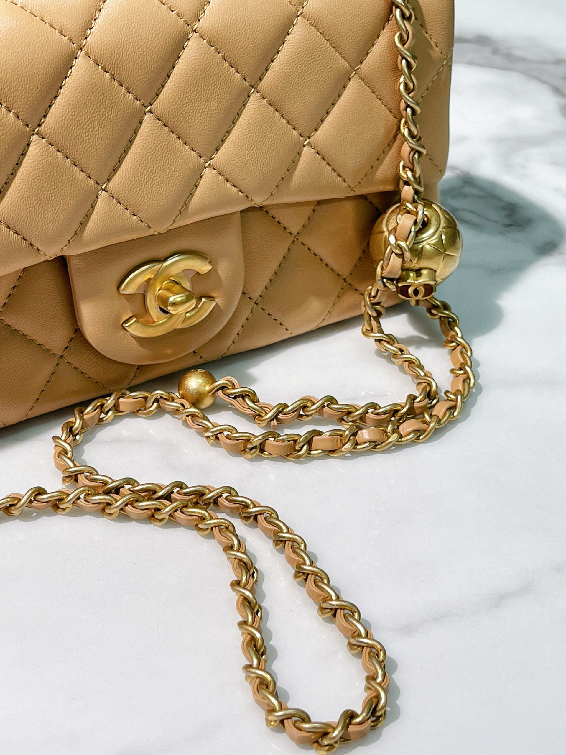 CHANEL PEARL CRUSH MINI FLAP, Beige/Gold