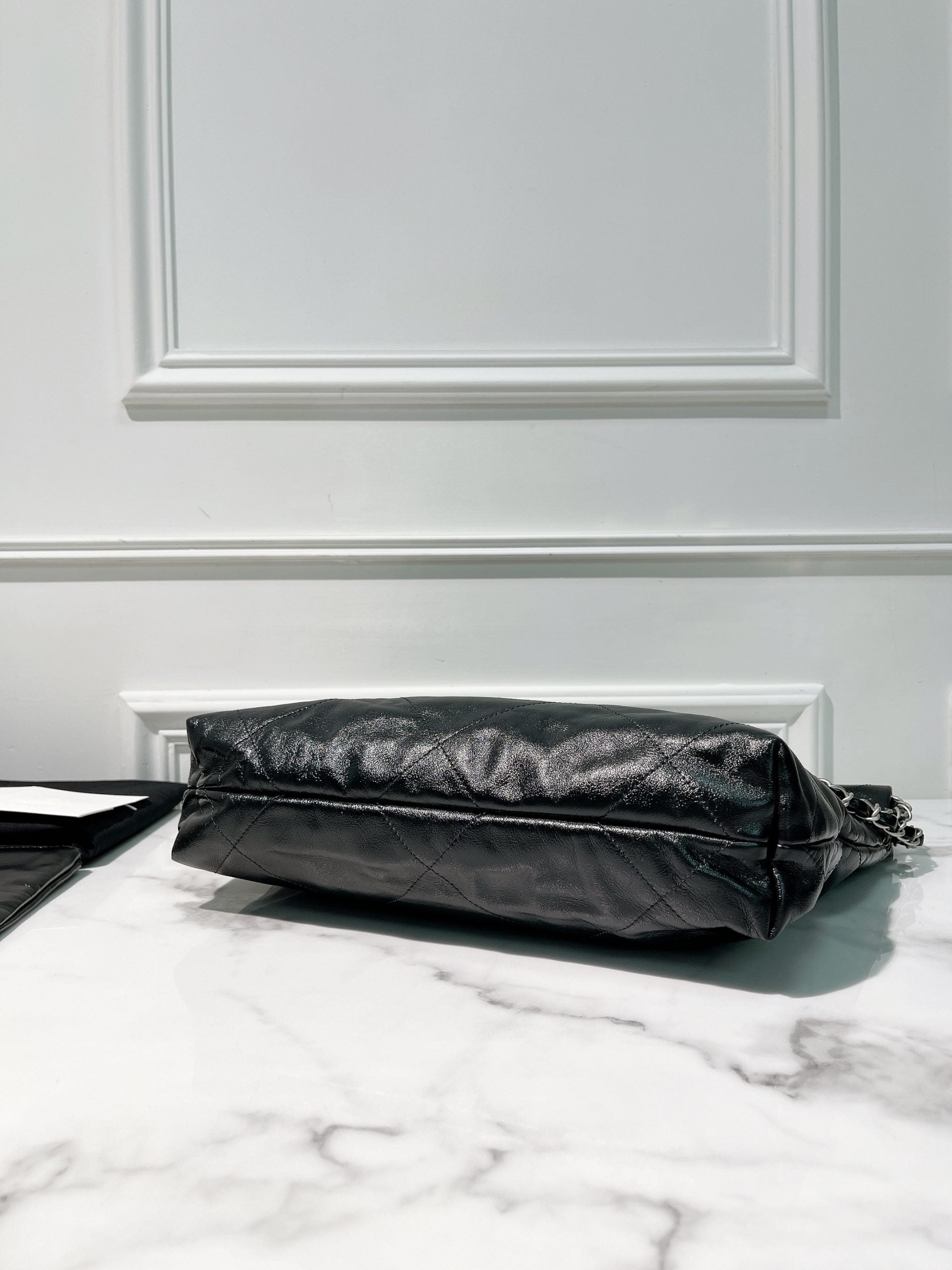 CHANEL SMALL 22 BAG, Black/Silver