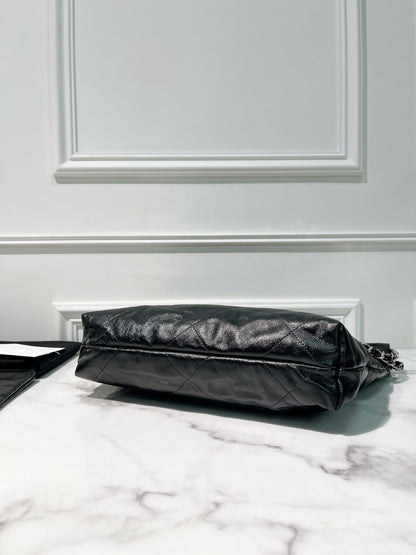 CHANEL SMALL 22 BAG, Black/Silver