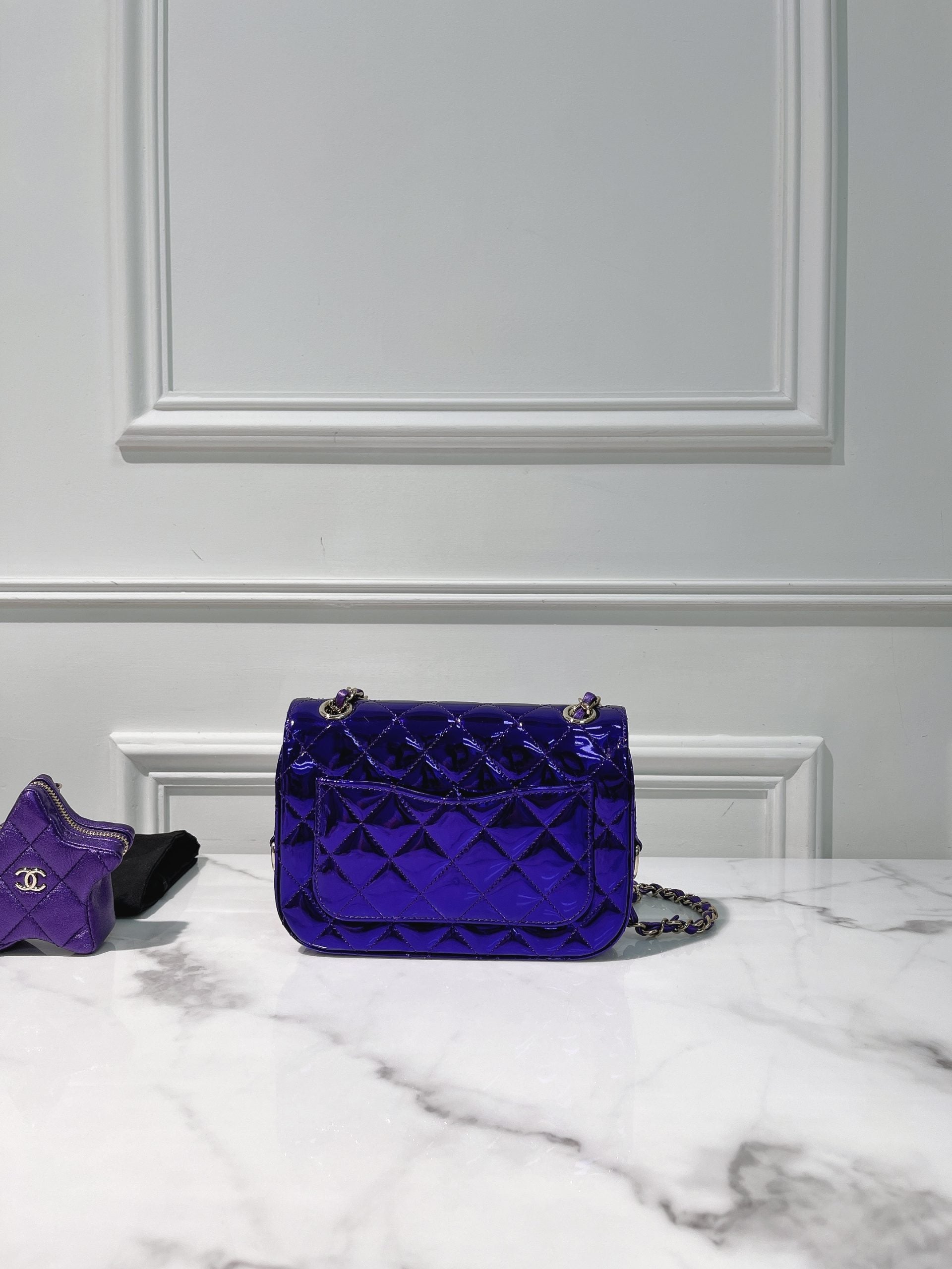 CHANEL 24C MINI FLAP, Purple/Gold