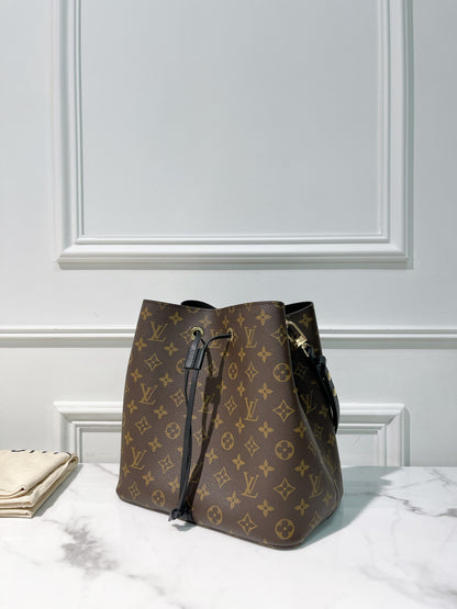 LV NEONOE, Monogram/Black