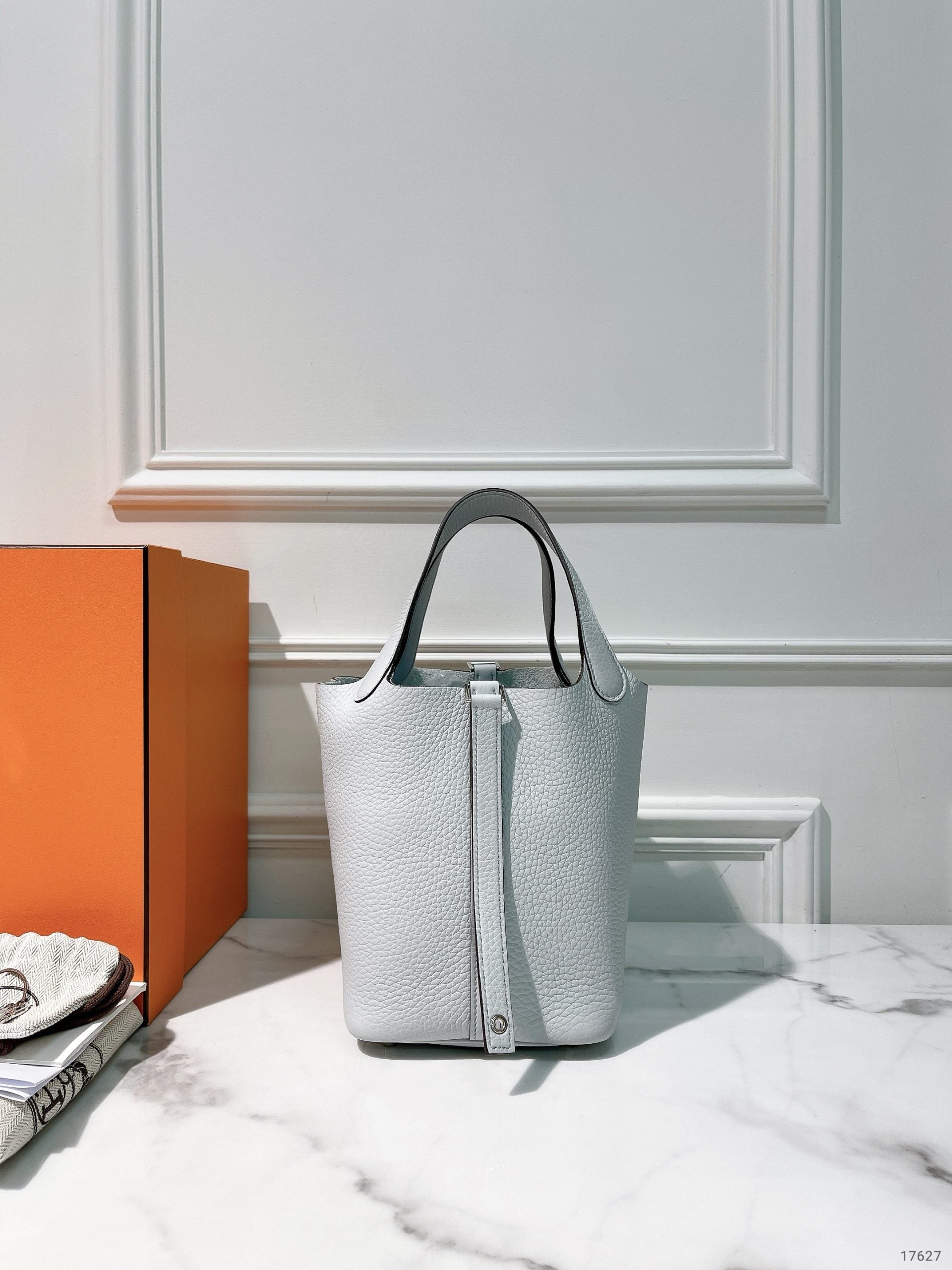 HERMES PICOTIN 18, Bleu/Pale