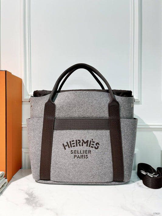 HERMES THE GROOMING BAG