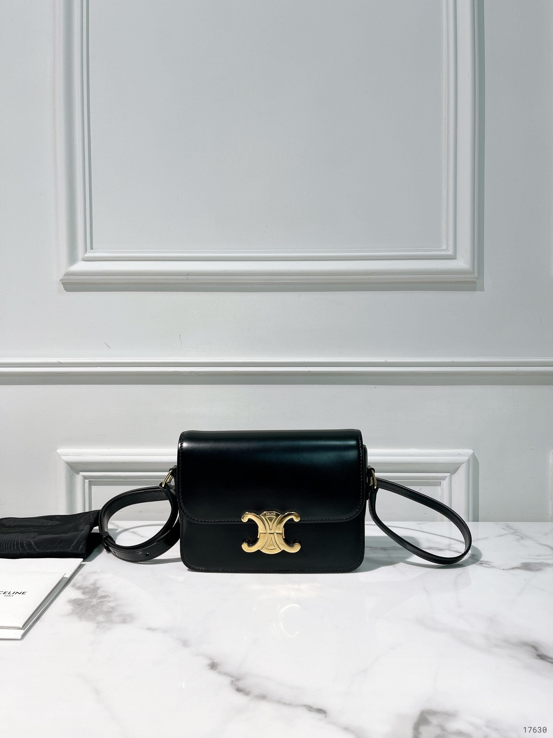 CELINE TEEN BOX, Black/Gold