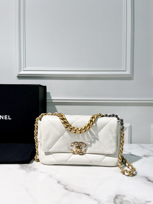 CHANEL SMALL 19 BAG, White/Gold