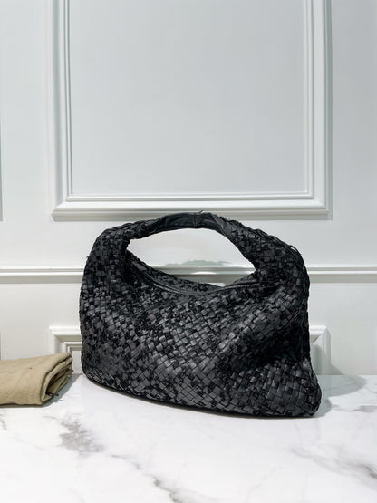 BOTTEGA VENETA SMALL HOP, Black