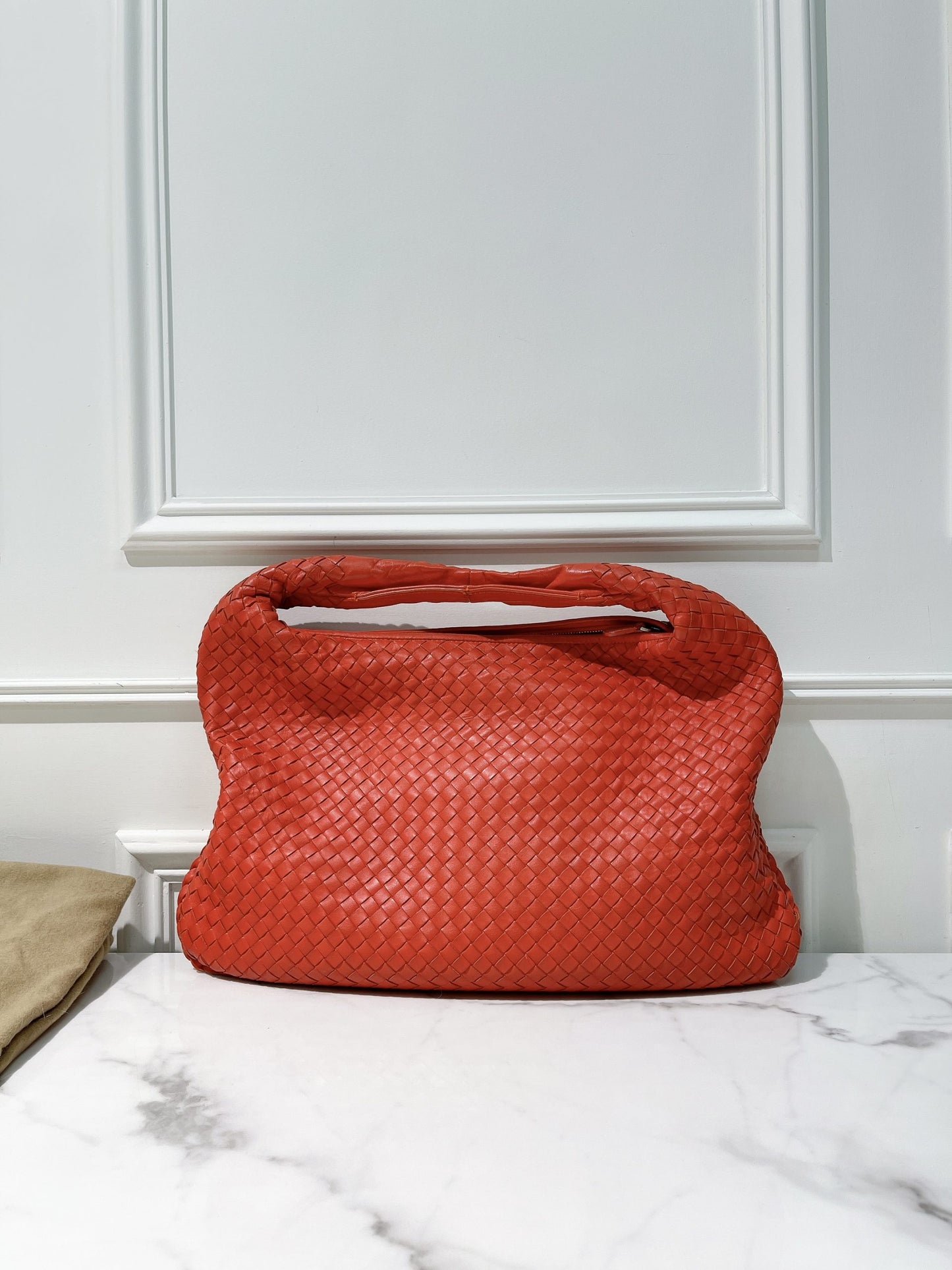 BOTTEGA VENETA SMALL HOP, Red