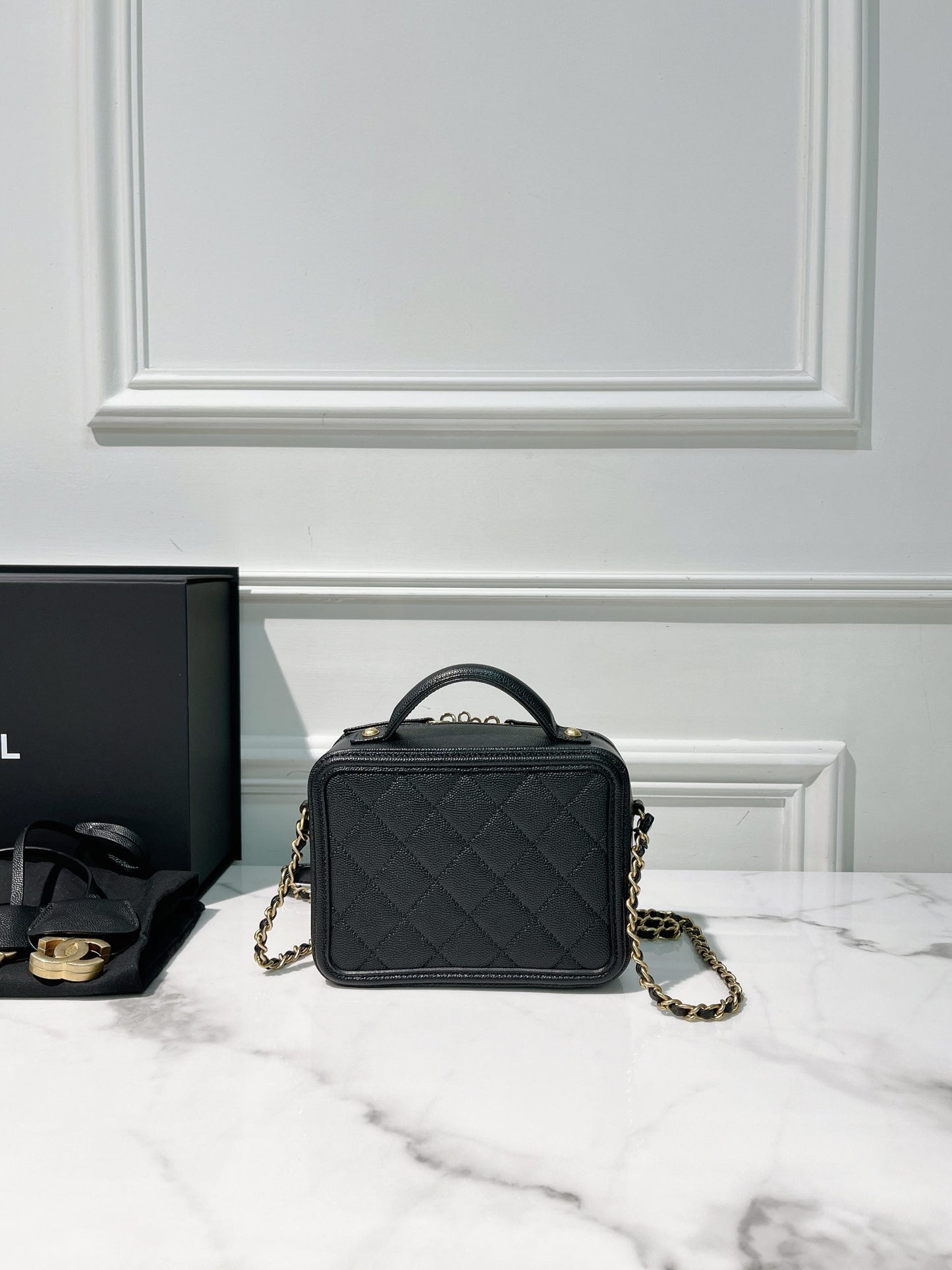 CHANEL SMALL FILIGREE VANITY CASE, Black/Gold