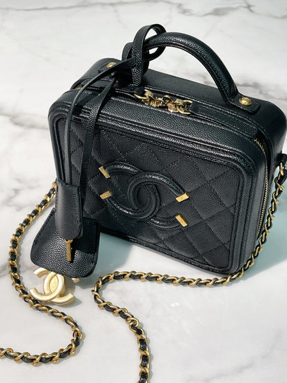 CHANEL SMALL FILIGREE VANITY CASE, Black/Gold