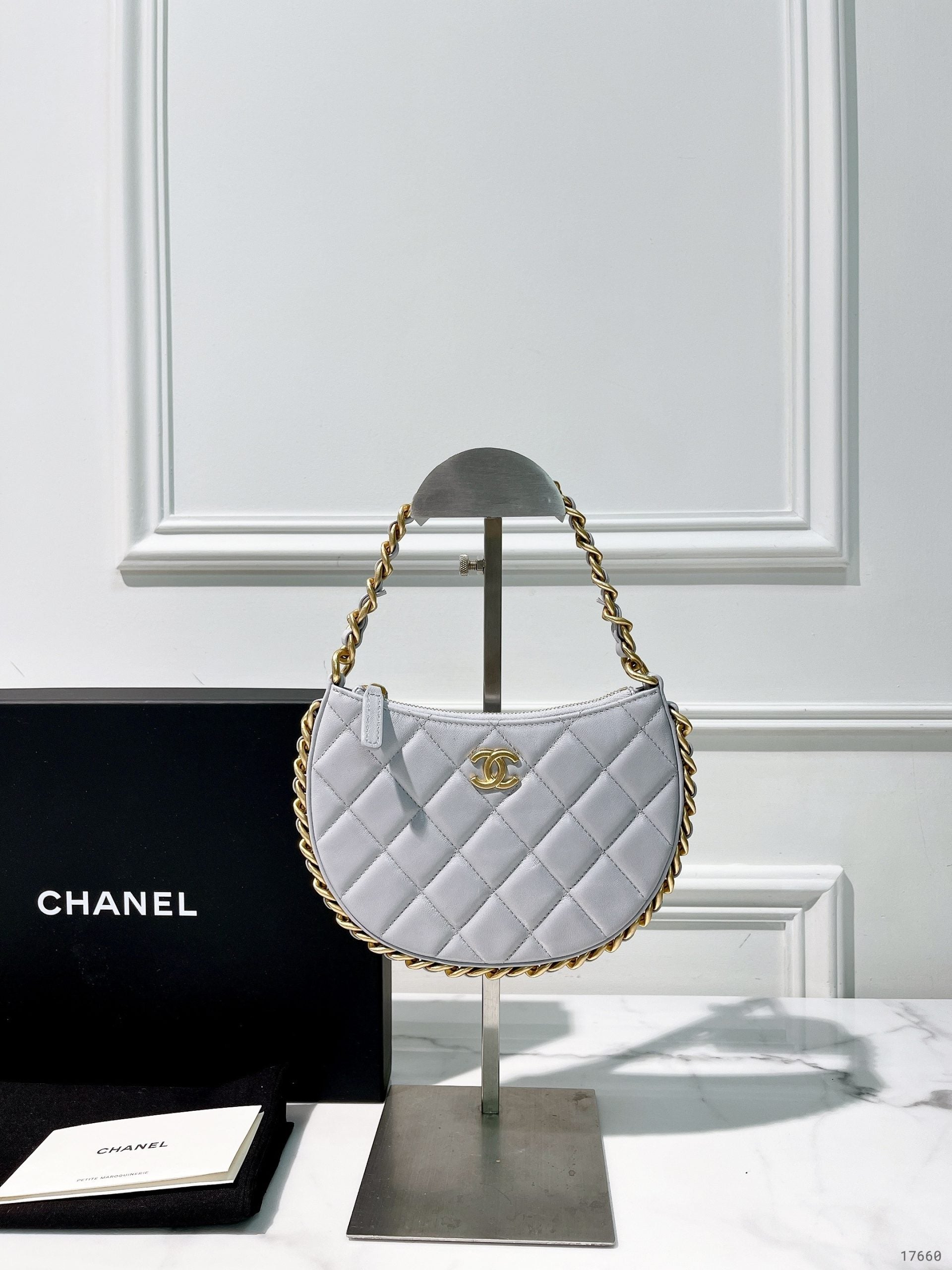 CHANEL 23B HOBO, Grey/Gold