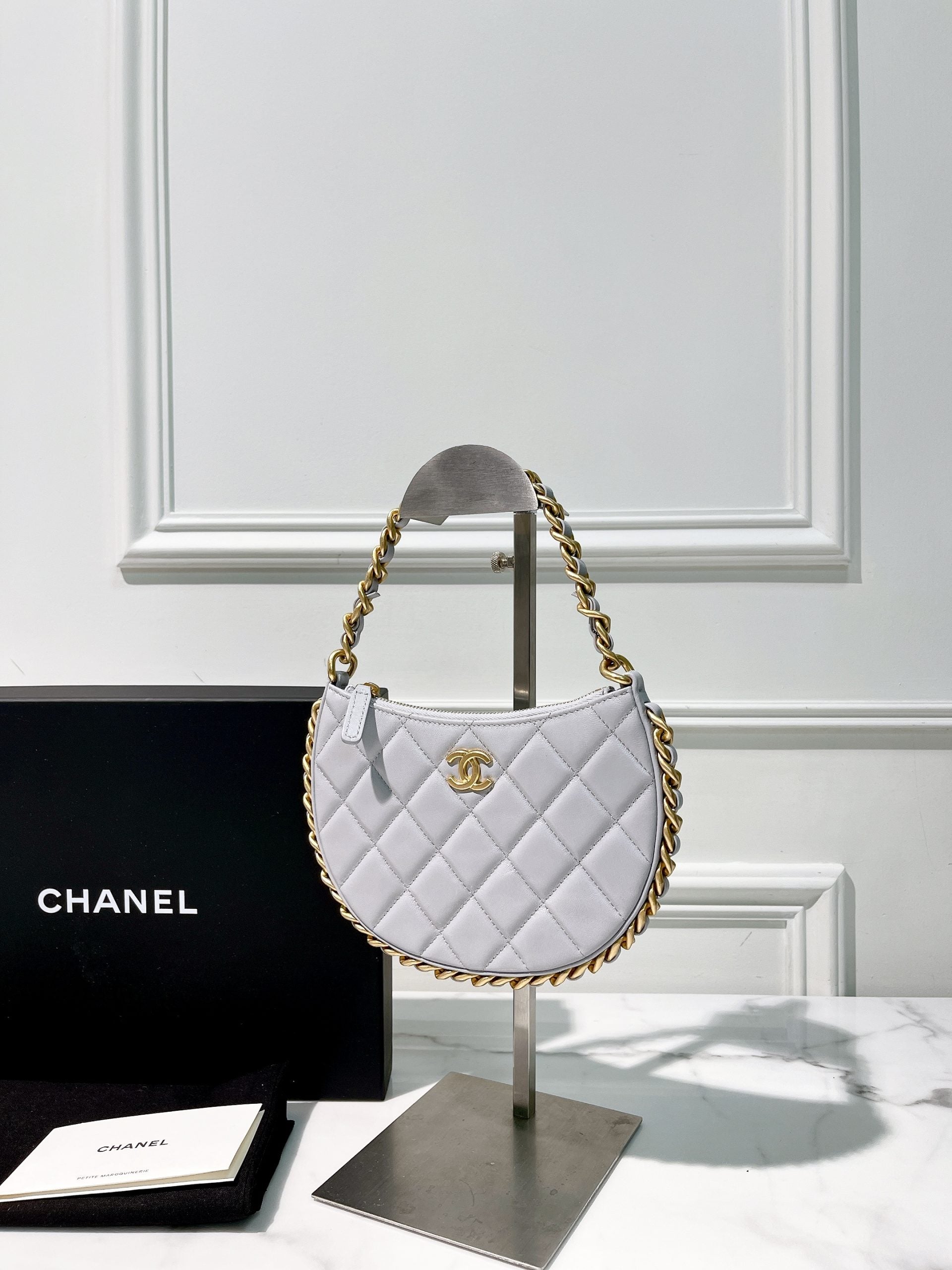 CHANEL 23B HOBO, Grey/Gold