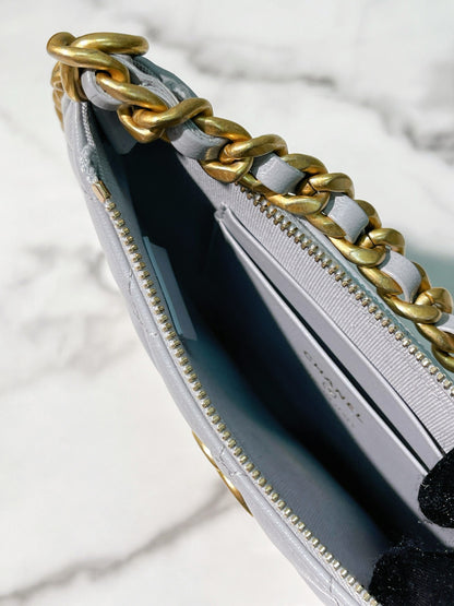 CHANEL 23B HOBO, Grey/Gold