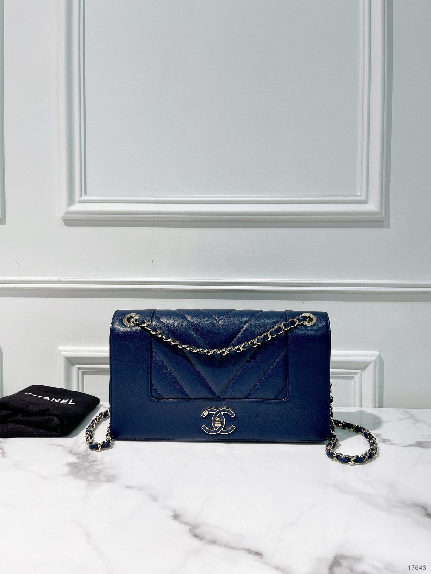 CHANEL MADEMOISELLE FLAP, Navy/Silver