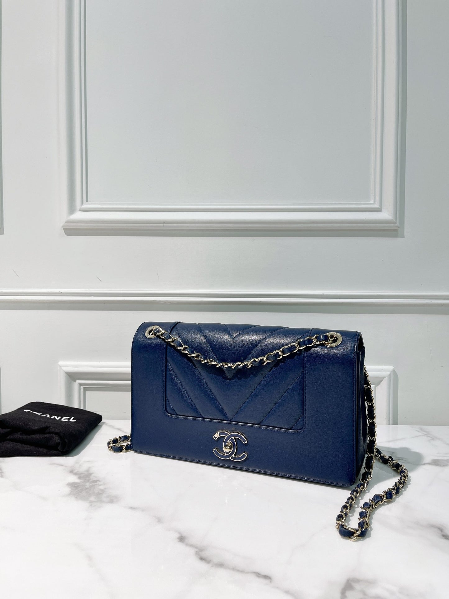 CHANEL MADEMOISELLE FLAP, Navy/Silver