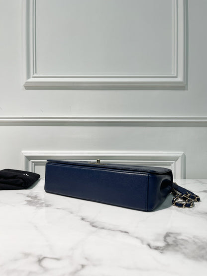 CHANEL MADEMOISELLE FLAP, Navy/Silver