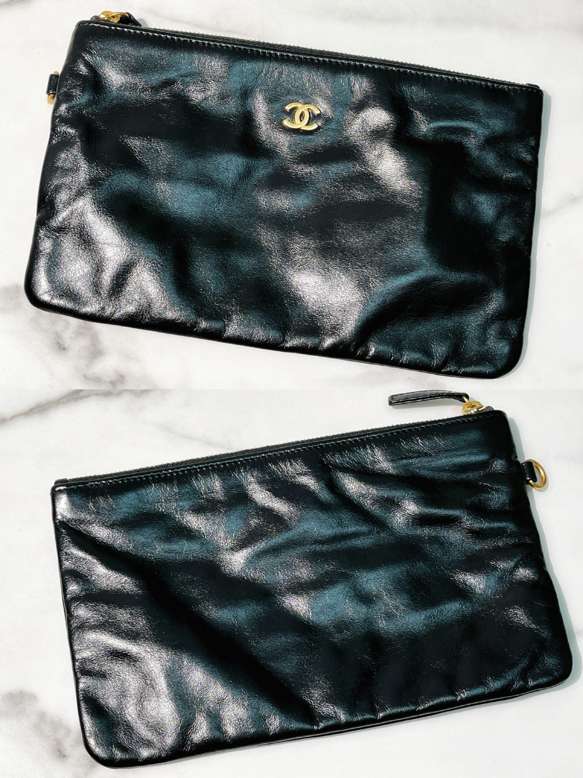 CHANEL SMALL 22 BAG, Black/Gold/White