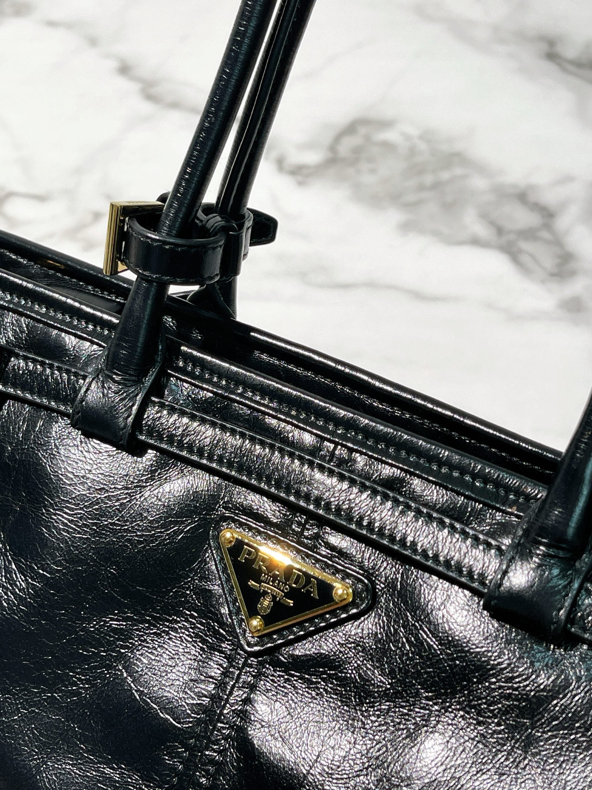 PRADA BONNIE MEDIUM, Black/Gold