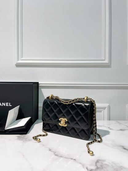 CHANEL 25S FLAP, Black/Gold