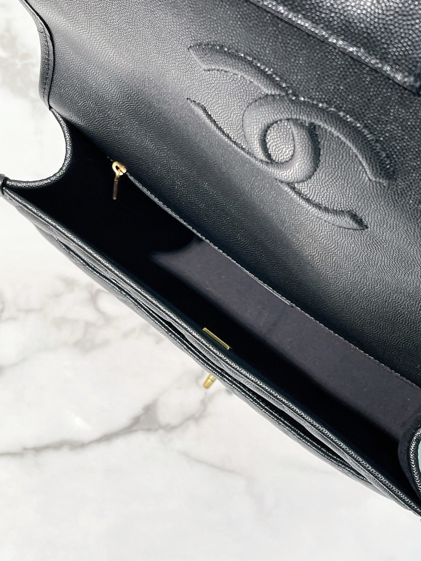 CHANEL 22K BACKPACK, Black/Gold