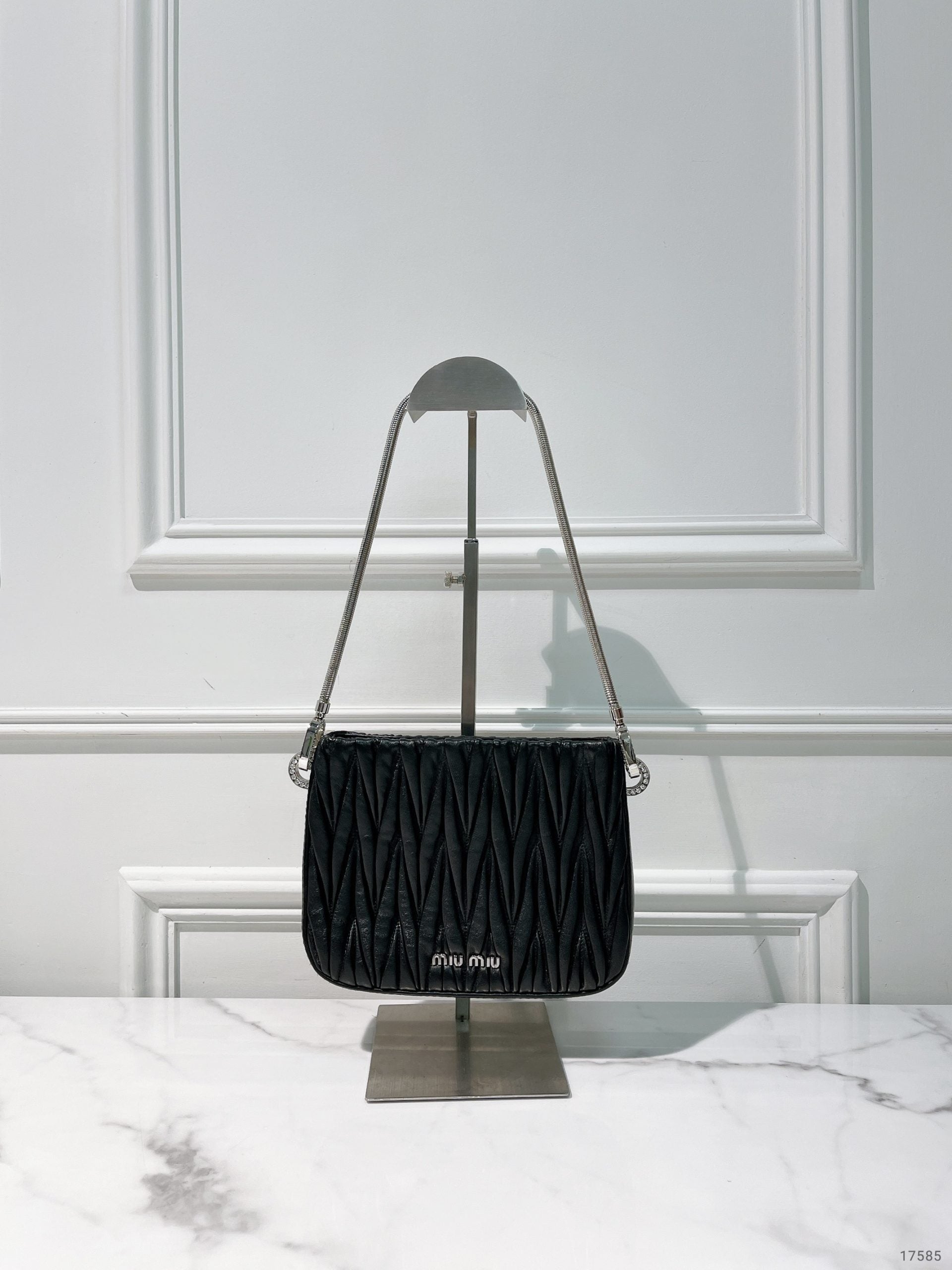 MIUMIU SASSY SHOULDER BAG, Black/Silver