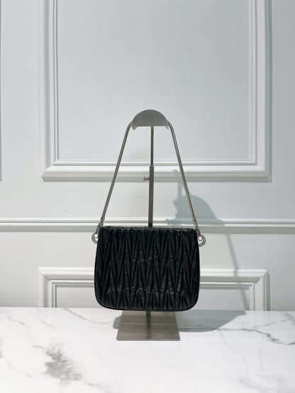 MIUMIU SASSY SHOULDER BAG, Black/Silver