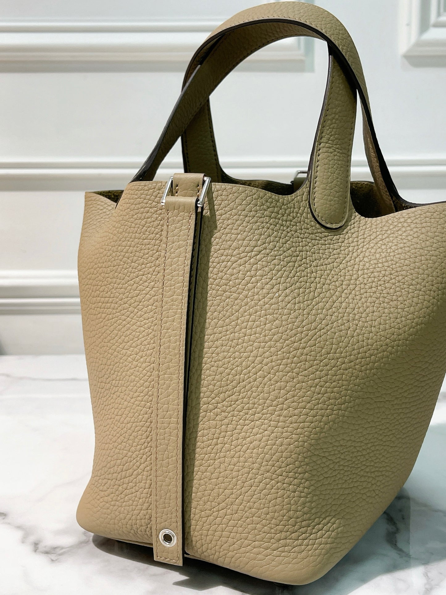 HERMES PICOTIN 18, Beige Marfa/Silver