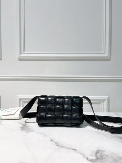 BOTTEGA VENETA PADDED CASSETTE, Black/Gold