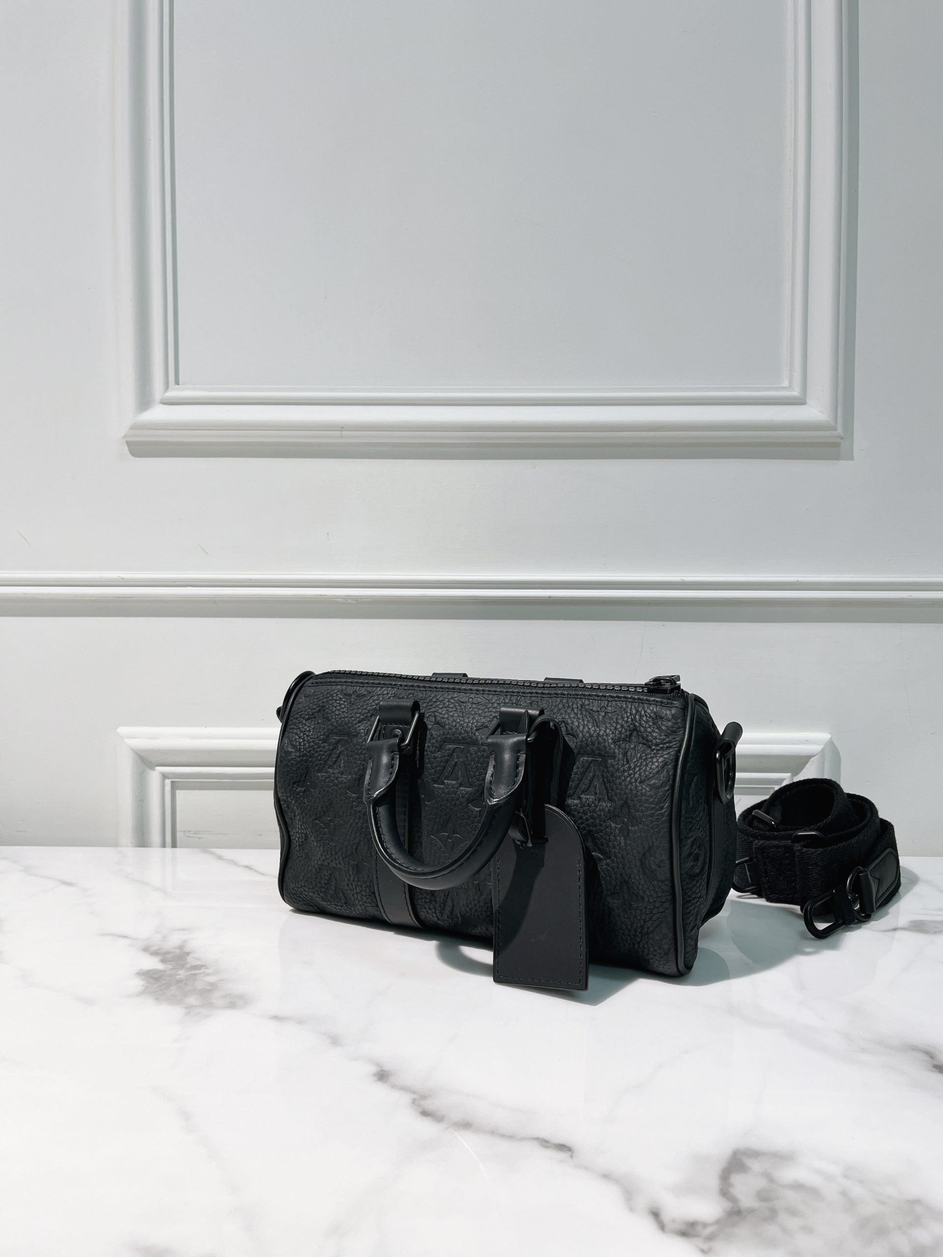 LV KEEPALL 25, So Black