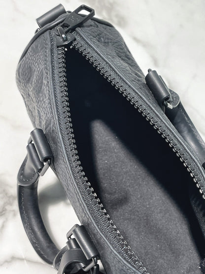 LV KEEPALL 25, So Black