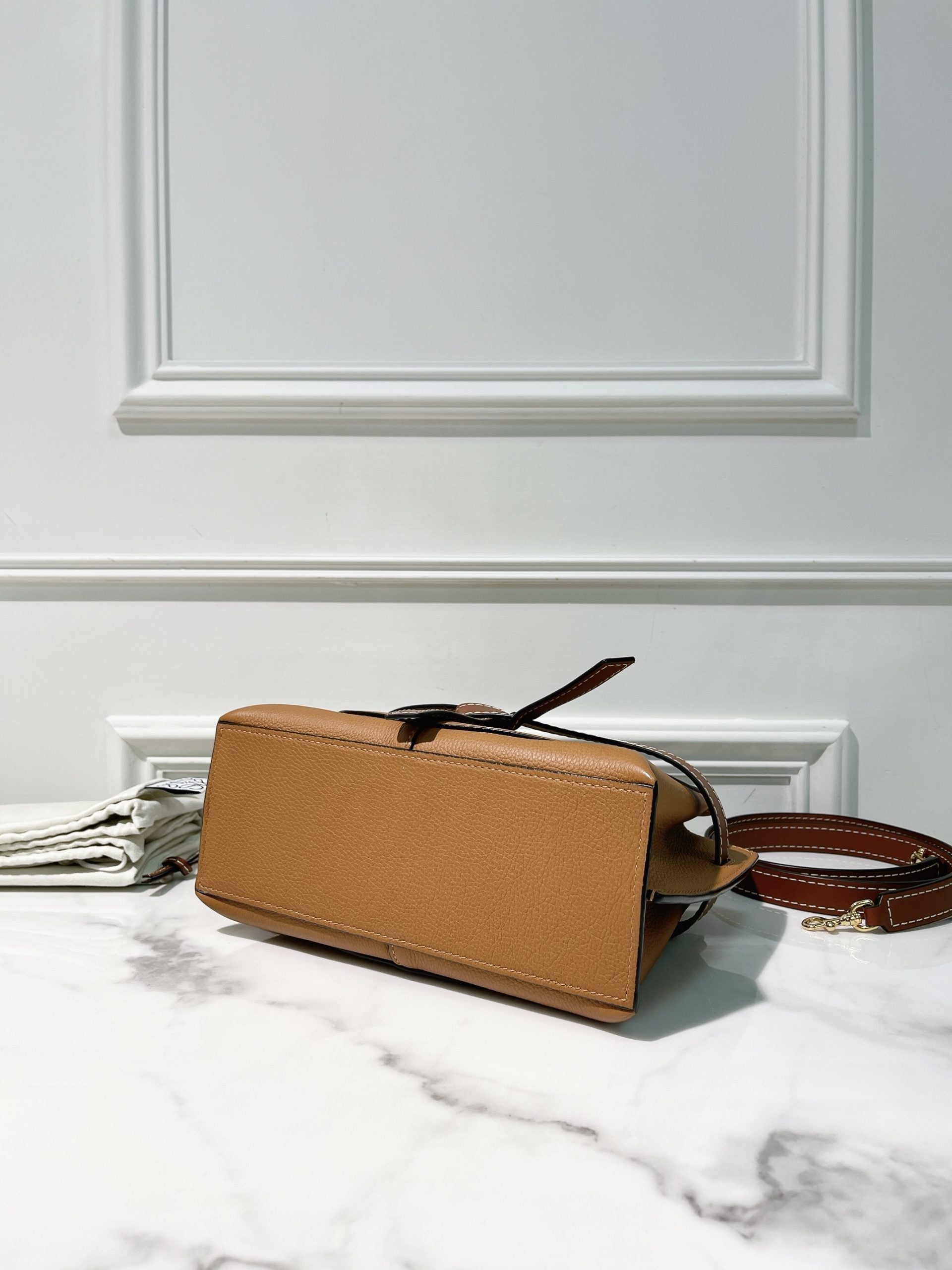 LOEWE MINI GATE TOP HANDLE