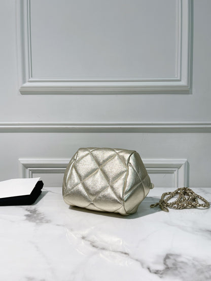 CHANEL 25A CUFF BAG, Gold/Gold