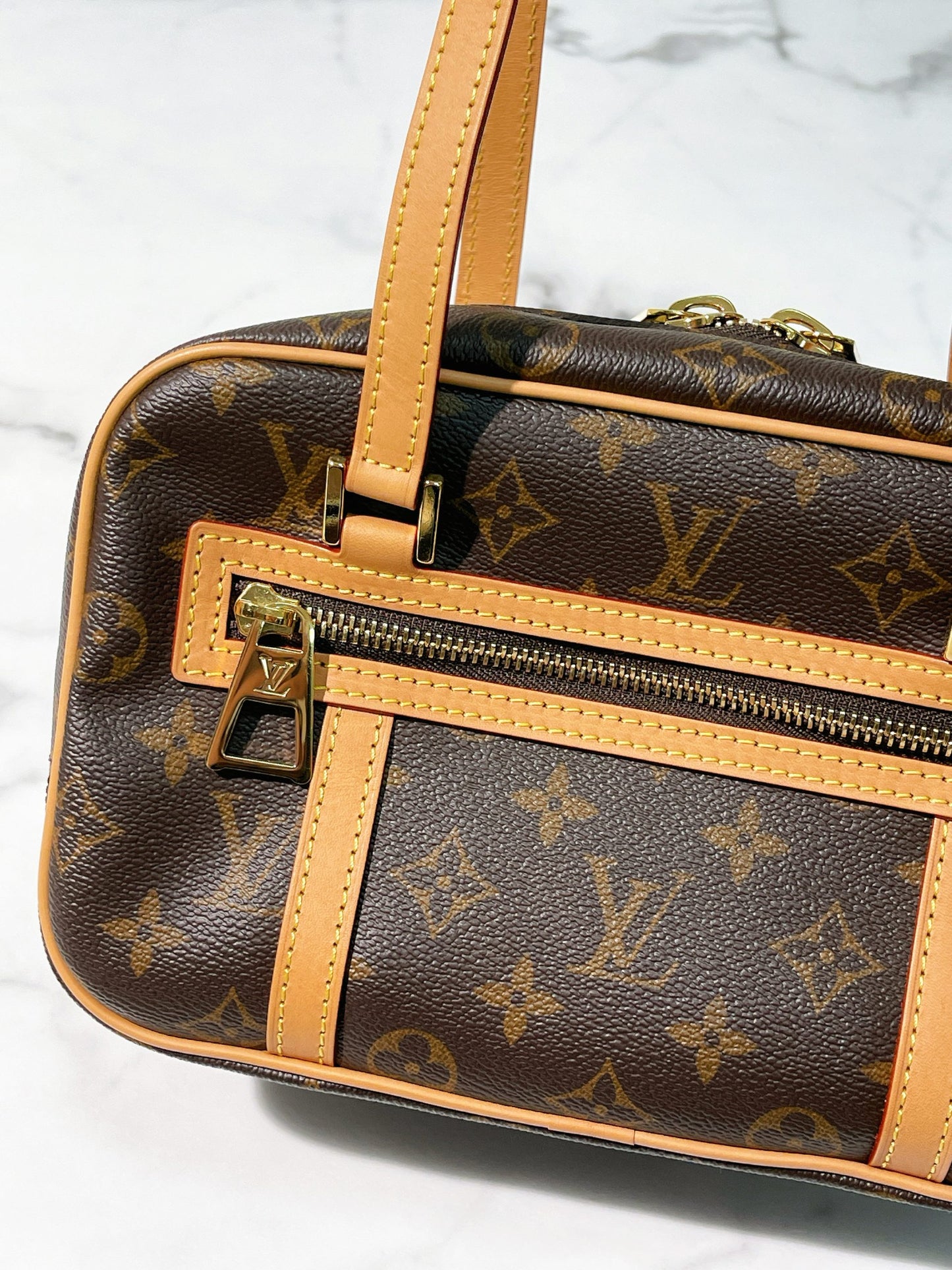LV CITE MM, Monogram