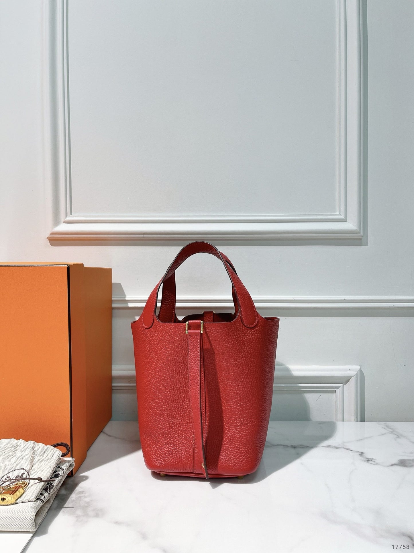 HERMES PICOTIN LOCK 18, Rouge Casaque/Gold