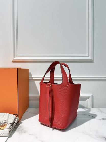 HERMES PICOTIN LOCK 18, Rouge Casaque/Gold