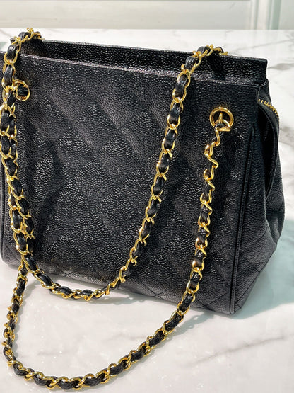 CHANEL VINTAGE SHOULDER BAG, Black/Gold