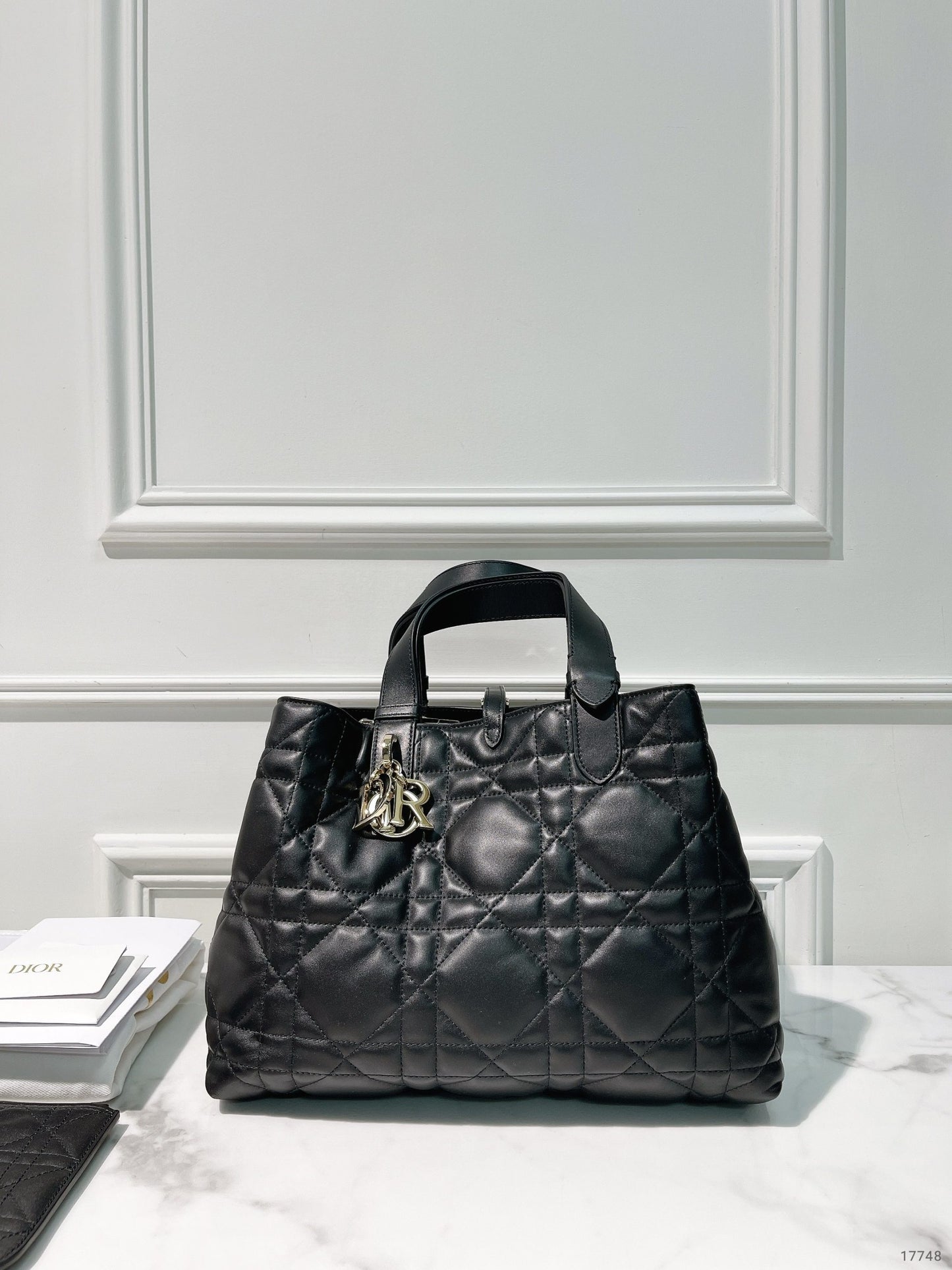 DIOR TOUJOURS MEDIUM, Black/Gold