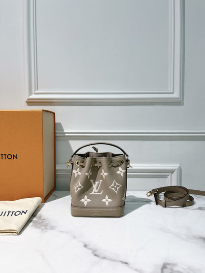 LV NANO NOE, Tourterelle Gray/Cream