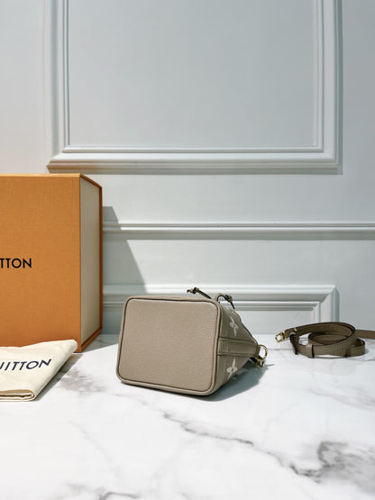 LV NANO NOE, Tourterelle Gray/Cream