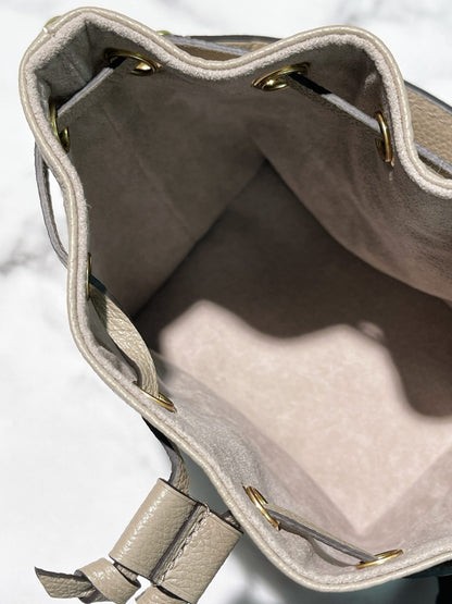 LV NANO NOE, Tourterelle Gray/Cream