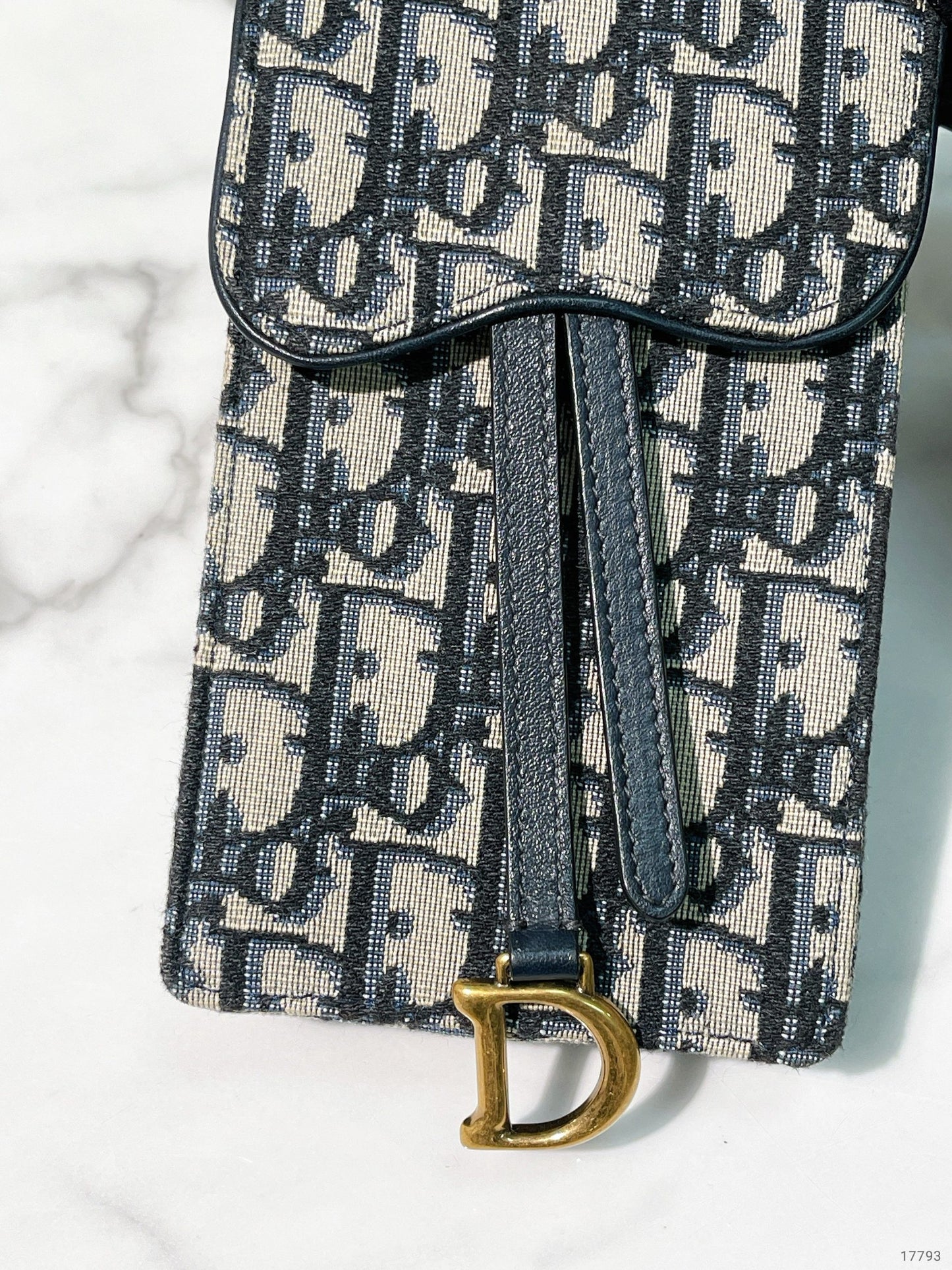 DIOR SADDLE PHONE HOLDER