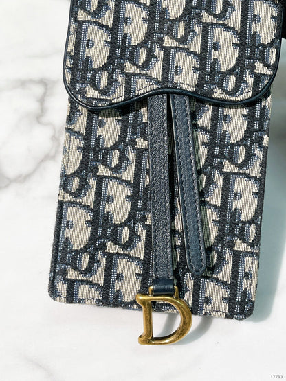 DIOR SADDLE PHONE HOLDER