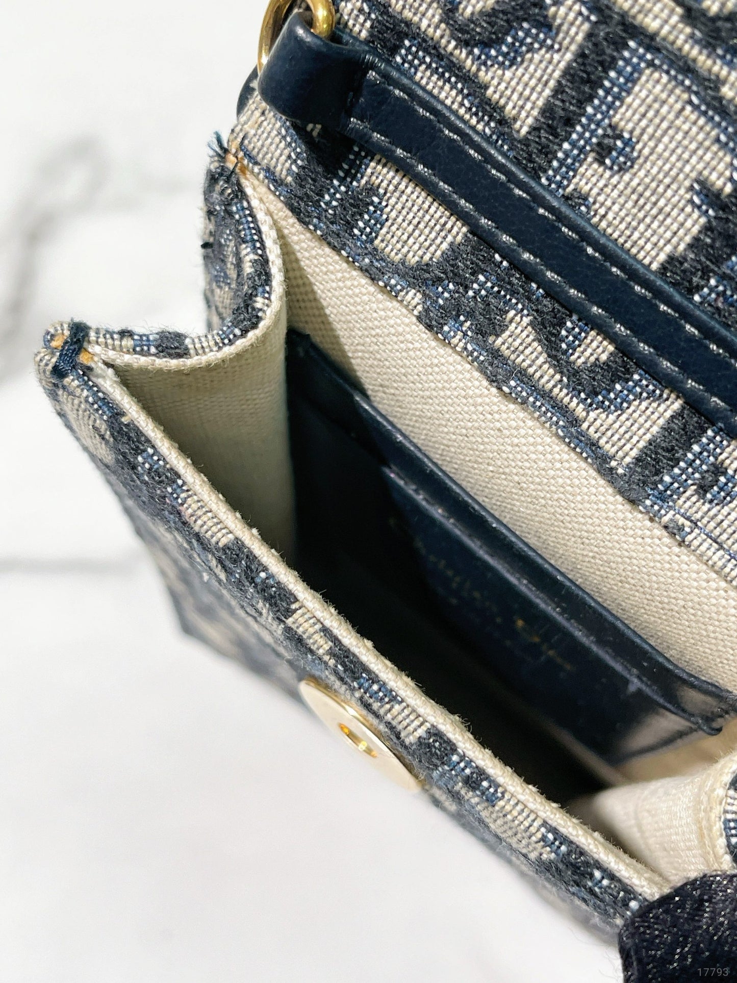 DIOR SADDLE PHONE HOLDER