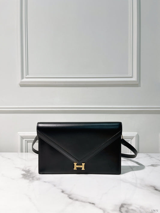 HERMES VINTAGE LYDIE ENVELOPE BAG, Black/Gold
