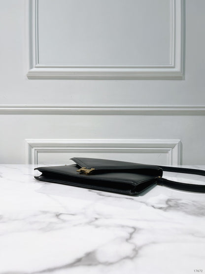 HERMES VINTAGE LYDIE ENVELOPE BAG, Black/Gold