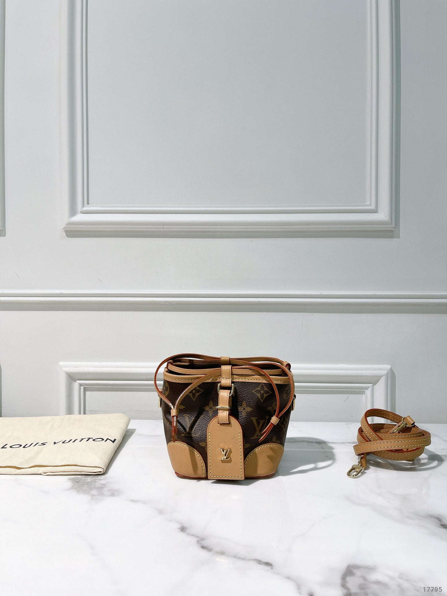 LV NOE PURSE, Monogram